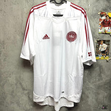 將圖片載入圖庫檢視器 2004-06 丹麥｜作客｜球員版｜BNWT｜L｜2004-06 Denmark Away Player ( L )
