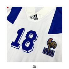 將圖片載入圖庫檢視器 1992-93 法國｜作客｜#18 簡東拿｜80% New｜M｜1992-93 France Away #18 Cantona ( M )
