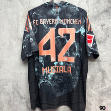 將圖片載入圖庫檢視器 2024-25 拜仁慕尼黑｜作客｜球員版｜BNWT｜2024-25 Bayern Munich Away Authentic ( Multiple Sizes )
