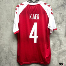 將圖片載入圖庫檢視器 2020-21 丹麥｜主場｜#4 卡積亞｜BNWT｜L｜2020-21 Denmark Home #4 Kjaer ( L )
