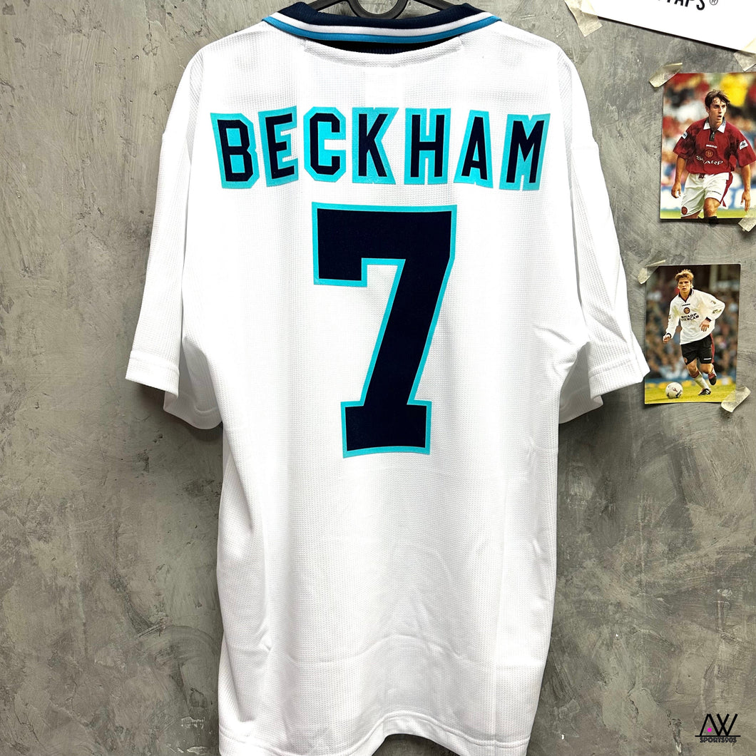 《原裝復刻》1996 英格蘭｜Scoredraw復刻主場｜#7 碧咸｜BNWT｜1996 England x Scoredraw Retro Home #7 Beckham ( Multiple Sizes )