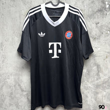 將圖片載入圖庫檢視器 2024-25 拜仁慕尼黑｜GK｜BNWT｜2024-25 Bayern Munich GK ( Multiple Sizes )
