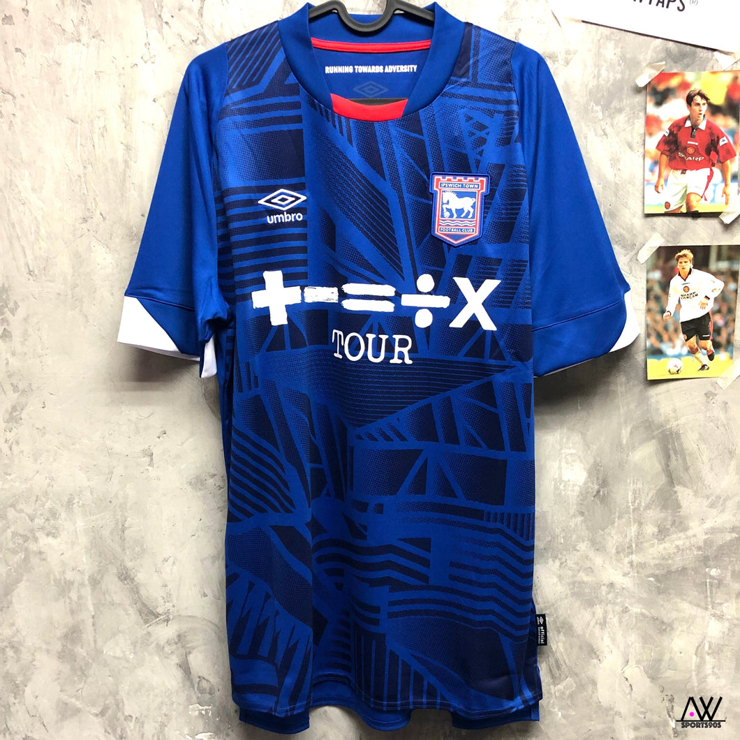 2022-23葉士域治｜主場｜ BNWT｜L｜2022-23 Ipswich Home (L)