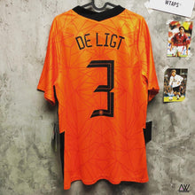 將圖片載入圖庫檢視器 2020-22 荷蘭｜主場｜#3 迪列特｜BNWT｜L｜2020-22 Holland Home #3 De Ligt (L)
