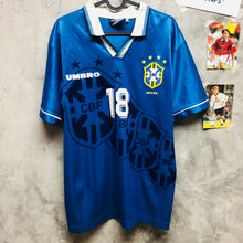 將圖片載入圖庫檢視器 1994/96 巴西 ｜作客 ｜#18 朗拿度｜80% New｜L｜1994/96 Brazil Away #18 Ronaldo (Ronaldinho) (L)
