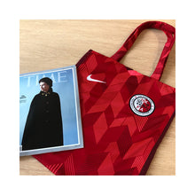 將圖片載入圖庫檢視器 【Football Culture Studio】- 2020-22 Hong Kong Home Tote Bag
