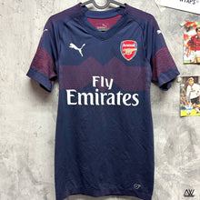 將圖片載入圖庫檢視器 2018-19 阿仙奴｜作客｜球員版｜BNWT｜M｜2018-19 Arsenal Away Player (M)
